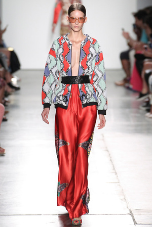 Von Furstenberg, Custo y Victoria Beckham presentan lo último en la Semana de la Moda de Nueva York
