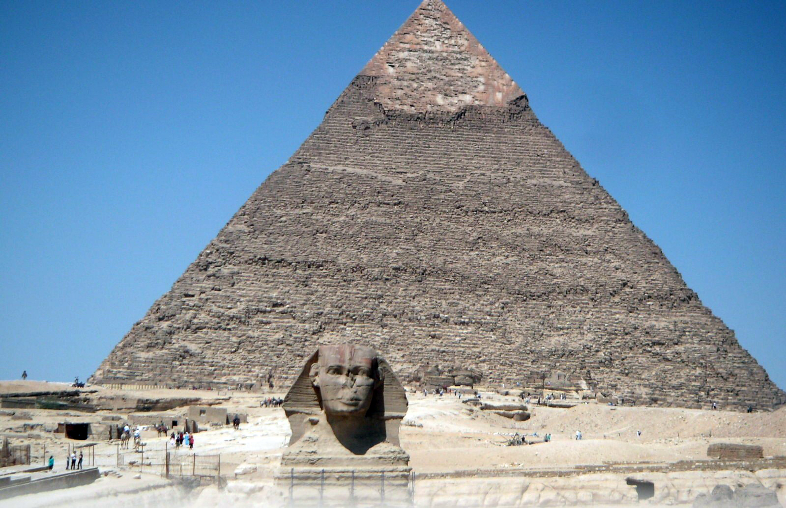 Confirman dos “anomalías” en el interior de la Gran Pirámide de Keops