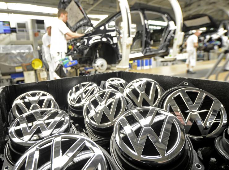 Volkswagen intenta abrir camino después del gran fraude de sus emisiones