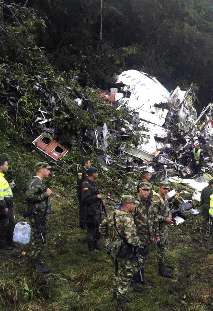 Cadenas de errores causan tragedia del Chapecoense en Colombia